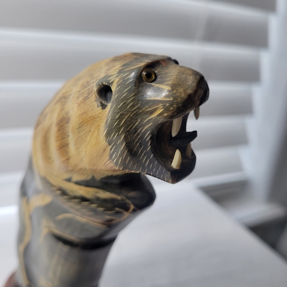 VINTAGE HAND CARVED HORN TIGER SCUTTURE MADE IN THAILAND - Picture 4 of 14